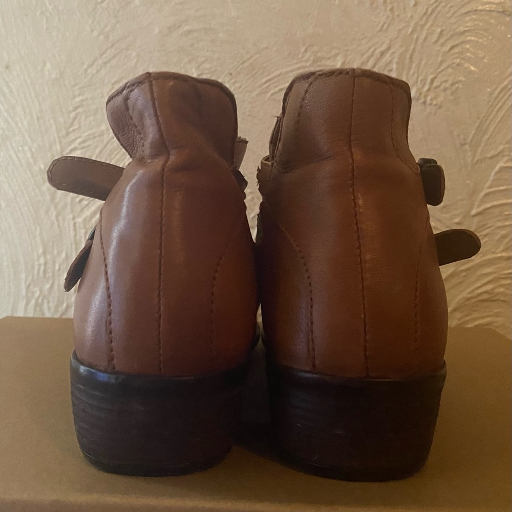Diba Brown Boots - Picture 4 of 5